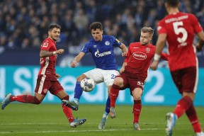 AG体育官网-马赛连续两轮失球不胜，士气低迷，寻找突破口(乒乓球上旋球原理动画)